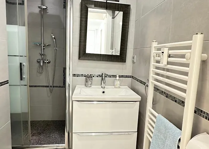 Paradou On The Beach, Amazing View, 3 Beds Apartman *