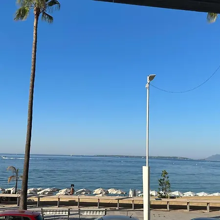 Paradou On The Beach, Amazing View, 3 Beds Daire Antibes